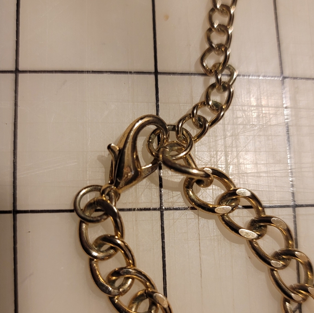 Statement Necklace - Picture 4 of 4
